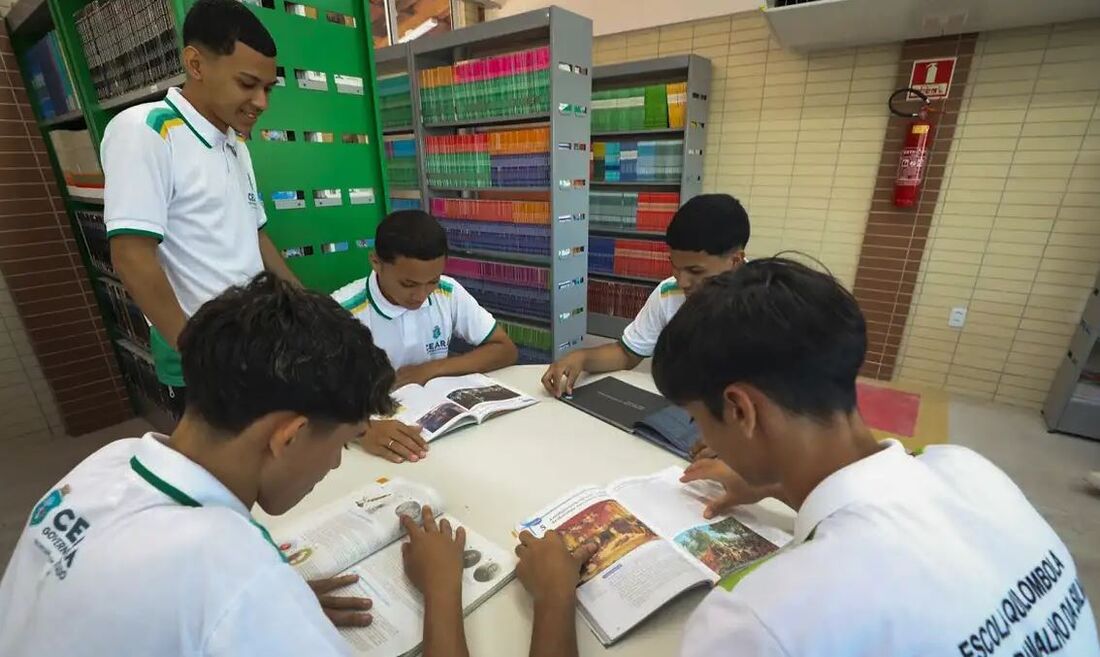 Resultados apontam que mais da metade dos estudantes diz se sentir acolhida pela escola, mas menos de 40% dizem respeitar e valorizar o professor