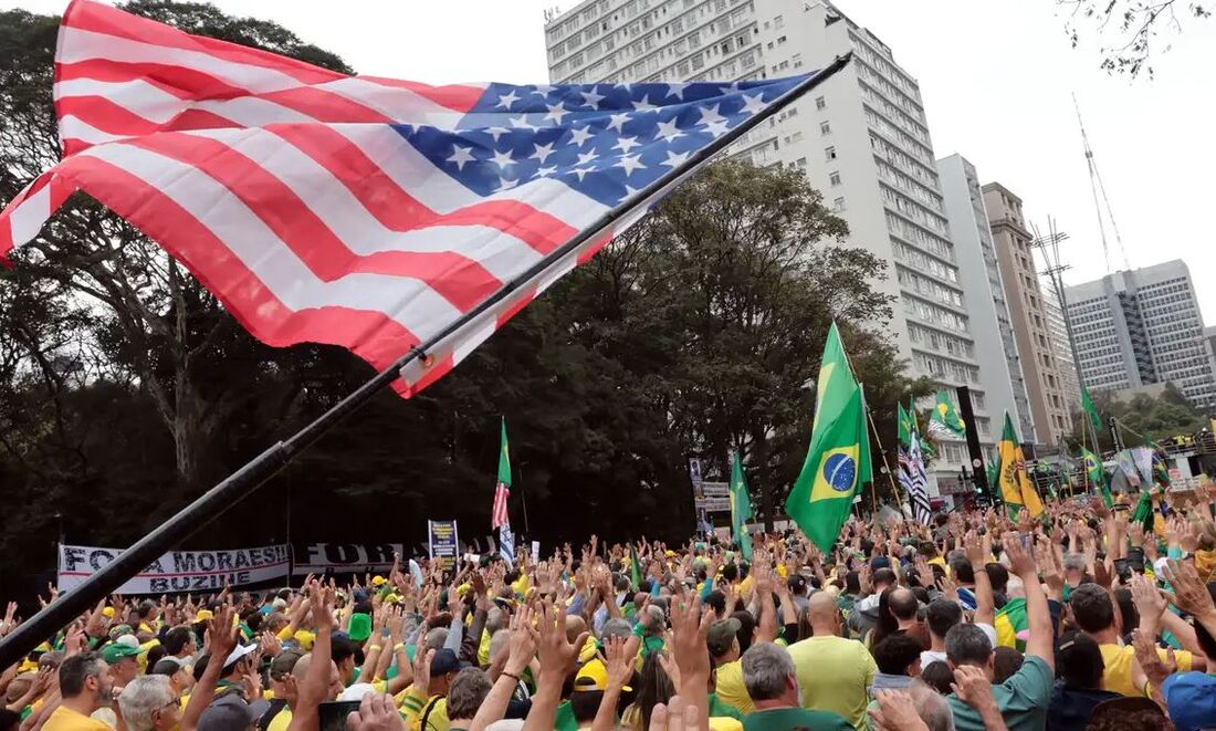 7 de setembro avenida paulista bandeira americana