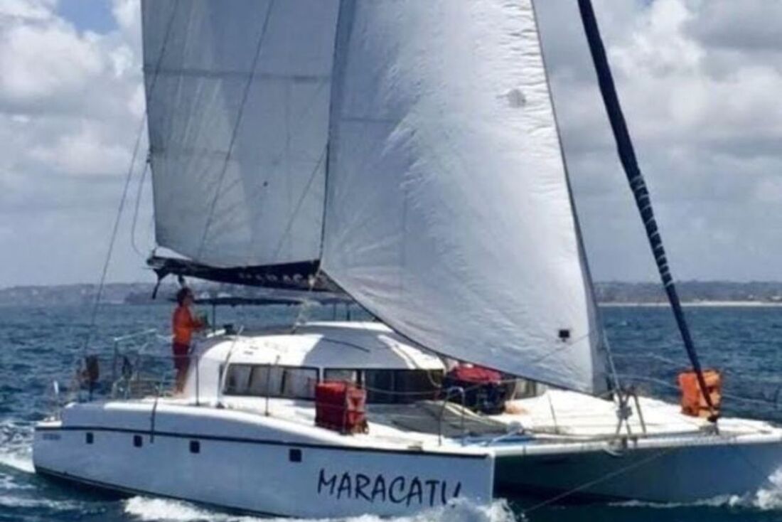 Veleiro Maracatu sofreu um incidente a caminho do Cabanga Iate Clube