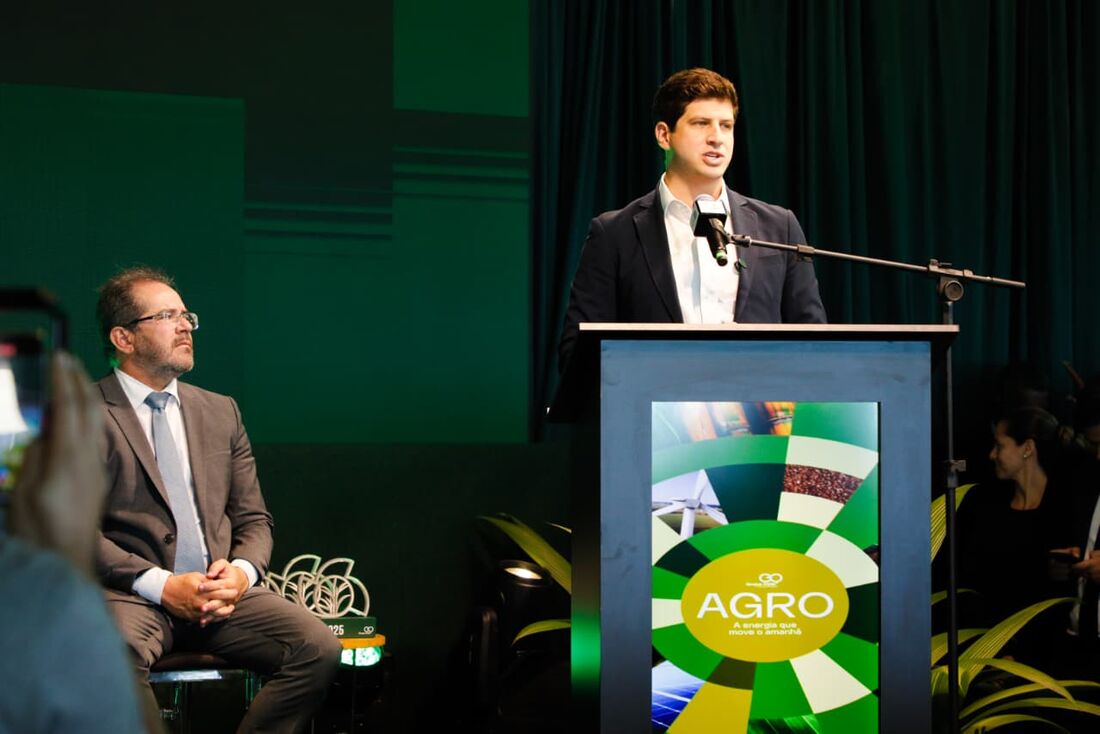 O prefeito do Recife, João Campos (PSB), na abertura do Fórum Nordeste 2025