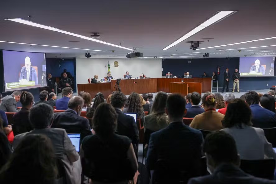 Julgamento de Bolsonaro e outros 7 réus no STF