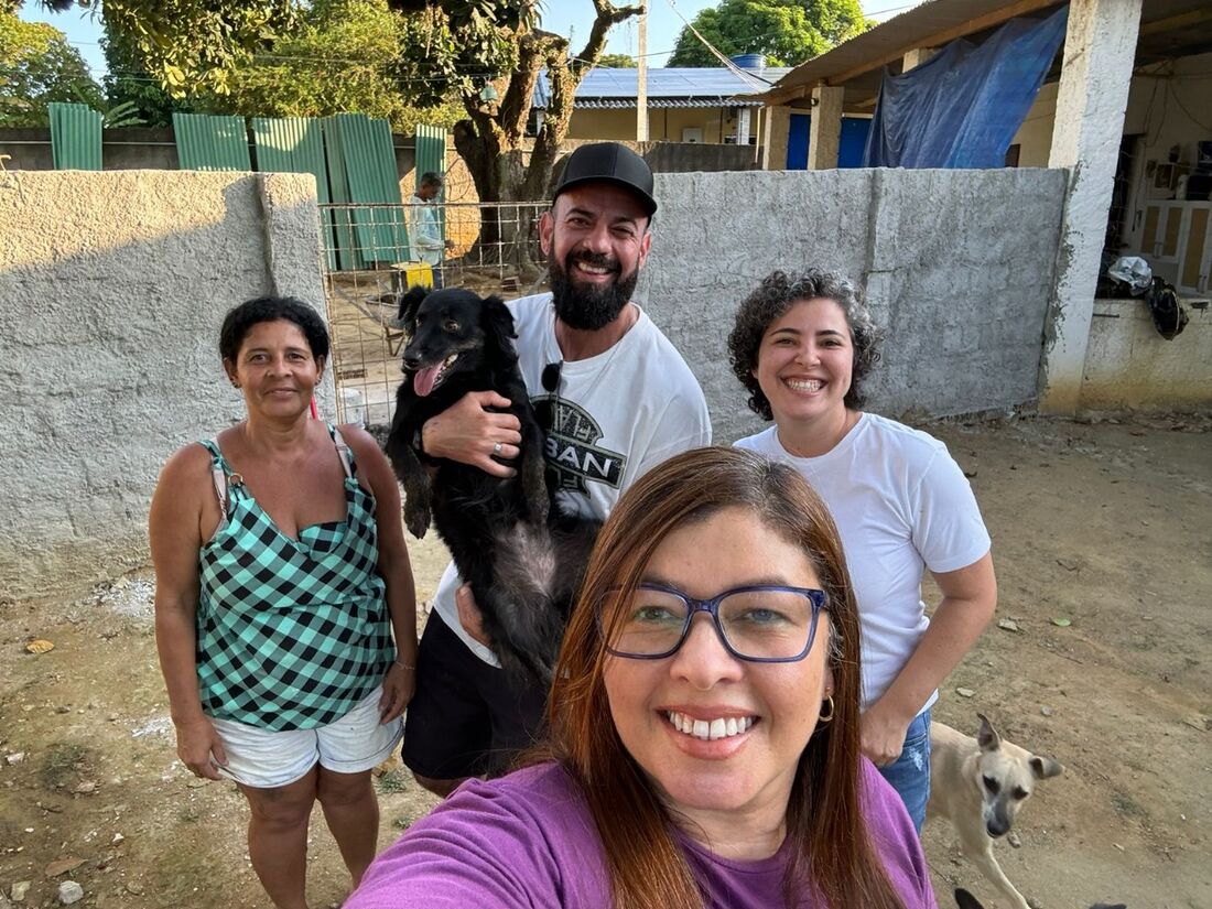 Abrigo MP Colina realiza ação para dar banho em seus mais de 90 cães