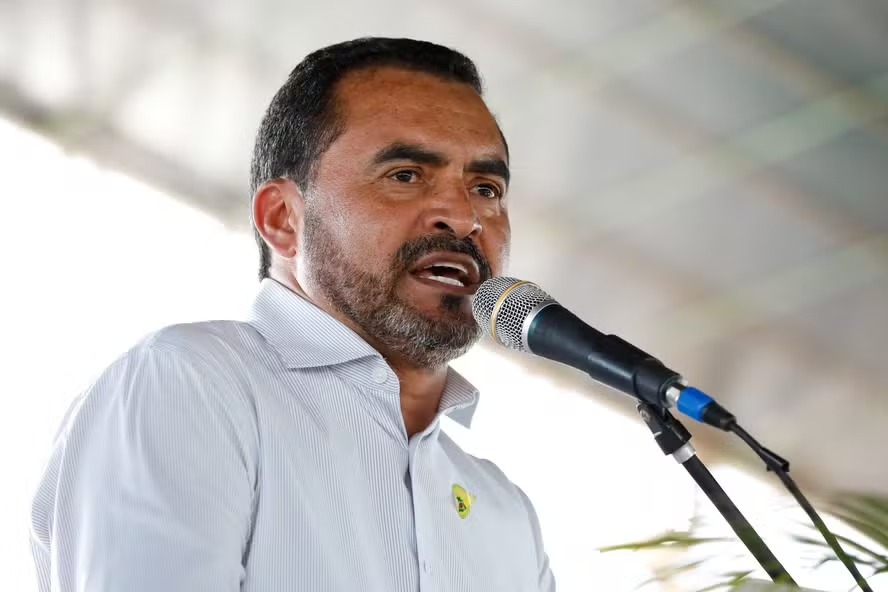 O governador Wanderlei Barbosa e sua mulher teriam desviado verbas para a compra de cestas básicas