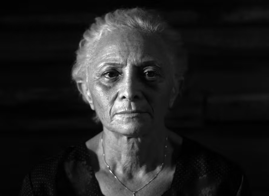 Marcélia Cartaxo em 'A praia do fim do mundo'