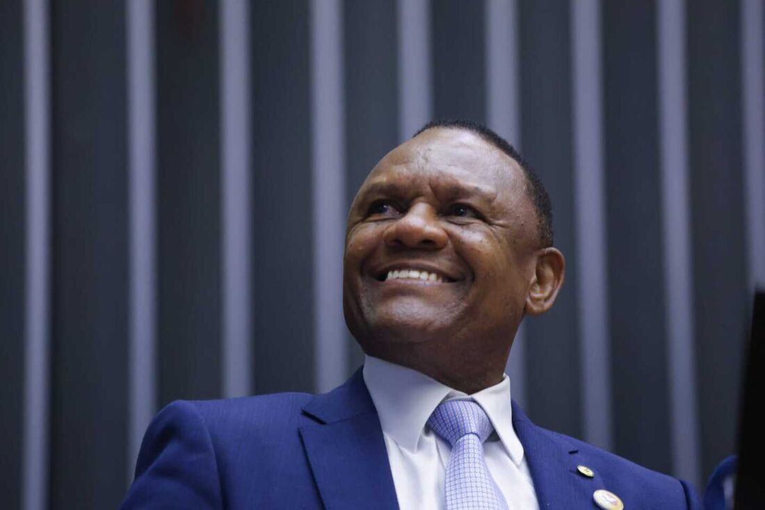 Deputado federal Ossesio Silva (Republicanos-PE)