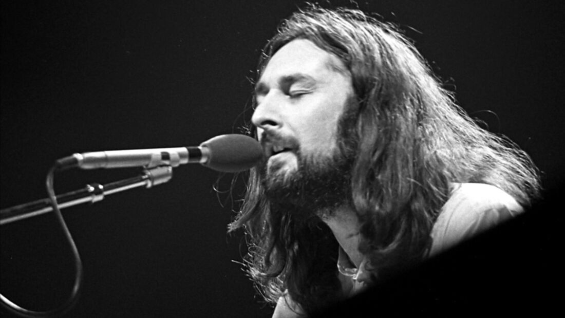 Rick Davies, cofundador e vocalista do grupo Supertramp, faleceu aos 81 anos na última sexta-feira (5), em Long Island, nos Estados Unidos