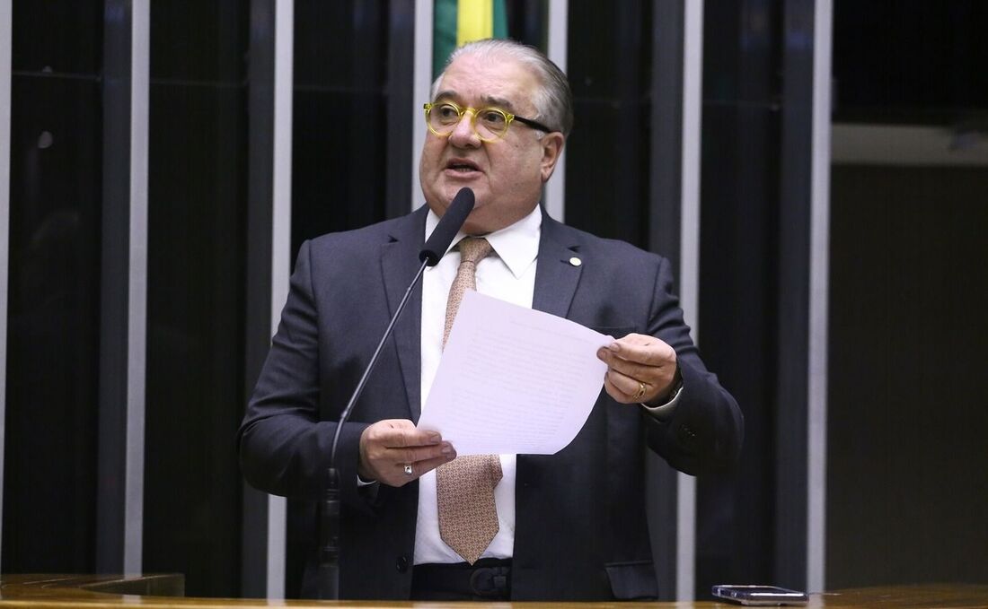 Augusto Coutinho lembra trajetória e legado do ex-ministro Armando Monteiro Filho