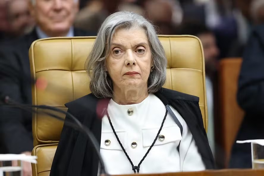 A ministra Cármen Lúcia, durante sessão do STF 