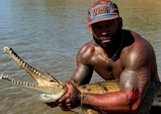 Mike Holston é conhecido nas redes sociais como "The Real Life Tarzan"