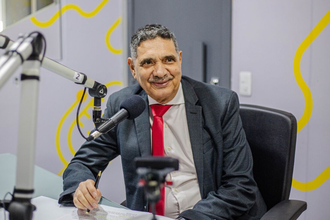Entrevista com o Deputado Estadual João Paulo (PT)