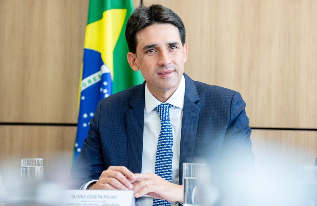 Por unanimidade, Câmara do Recife concede medalha de mérito do Recife a Silvio Costa Filho