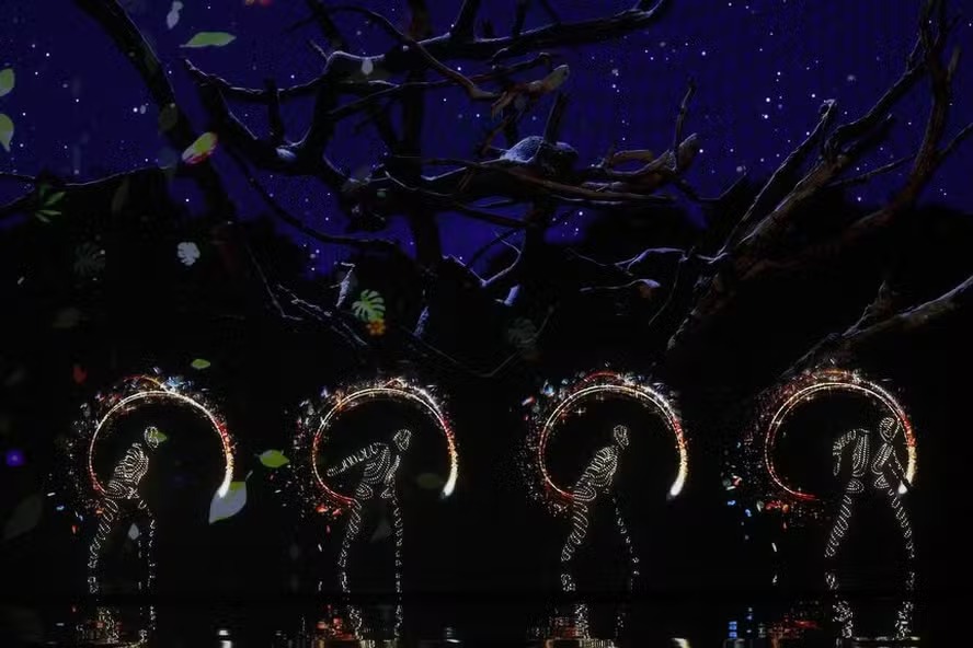 LightWire: grupo brasileiro vai disputar as finais do America's Got Talent 