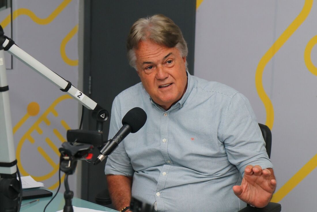 André Campos na Rádio Folha 96,7