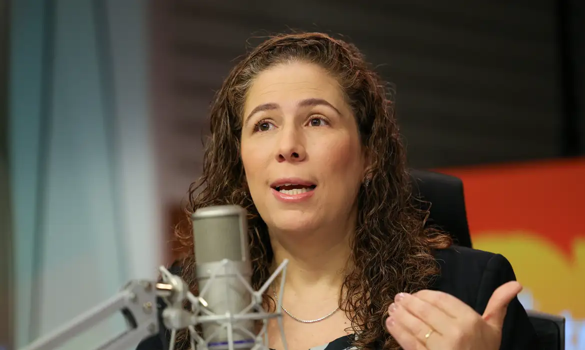 Ester Dweck, ministra da Gestão e da Inovação em Serviços Públicos (MGI)