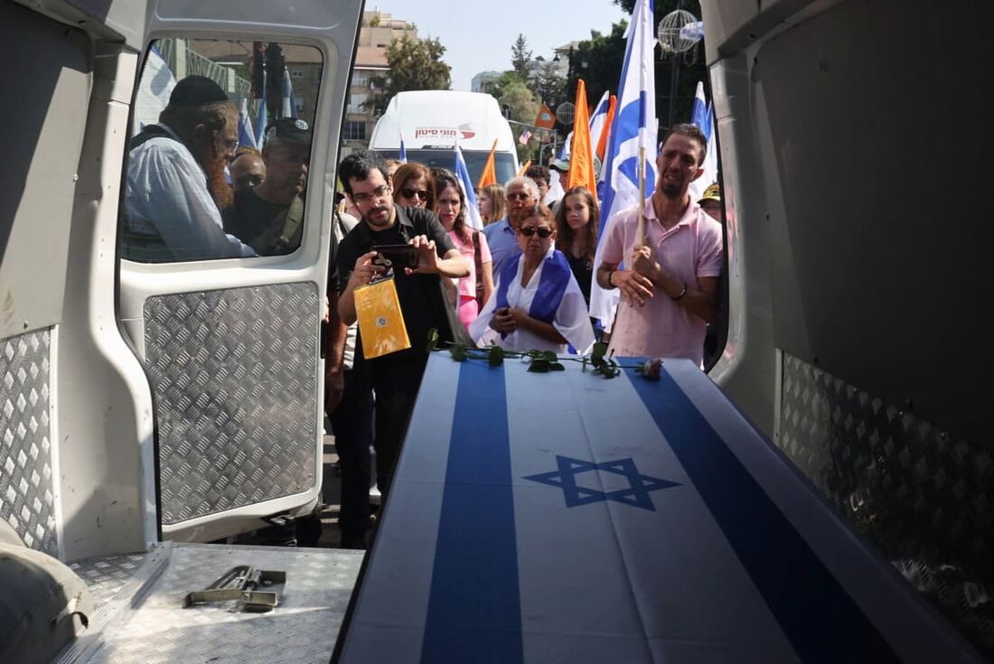 Israel recebe mais corpos entregues pelo Hamas