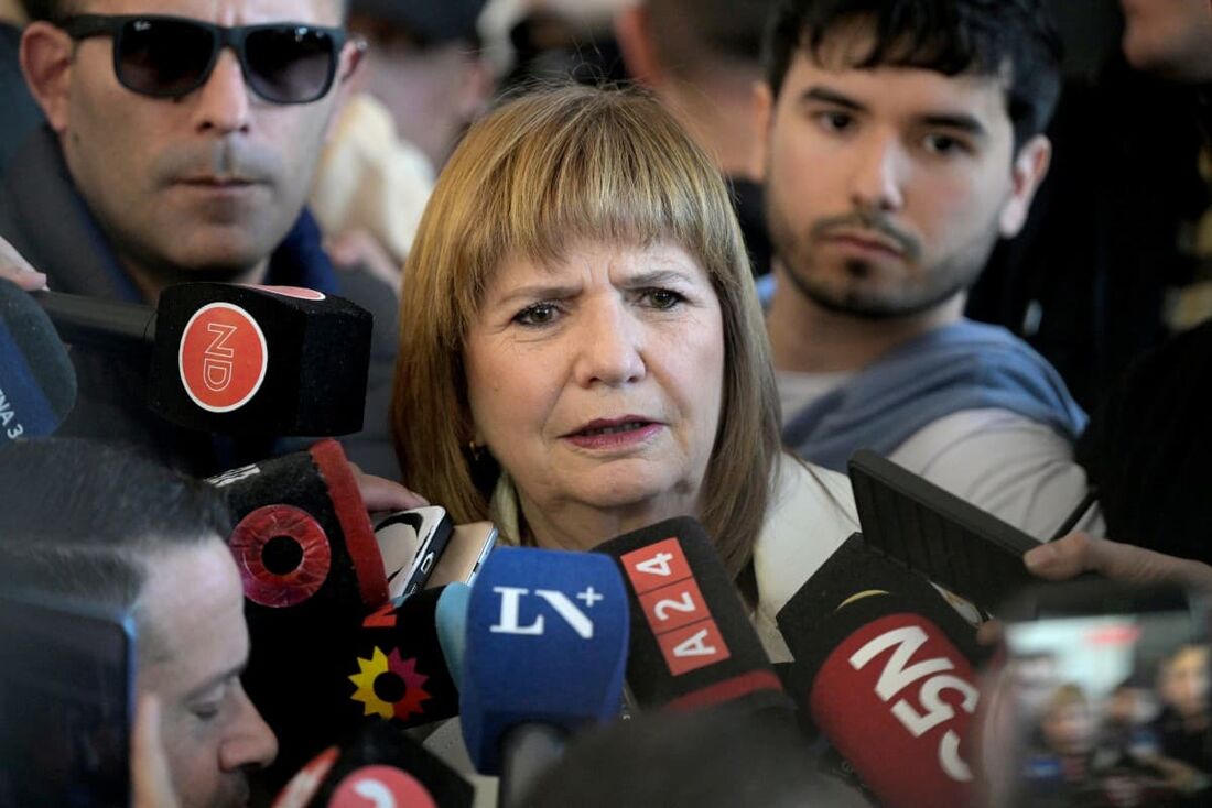 Ministra da Segurança argentina, Patricia Bullrich, declarou que é preciso se proteger dos conflitos no Rio de Janeiro