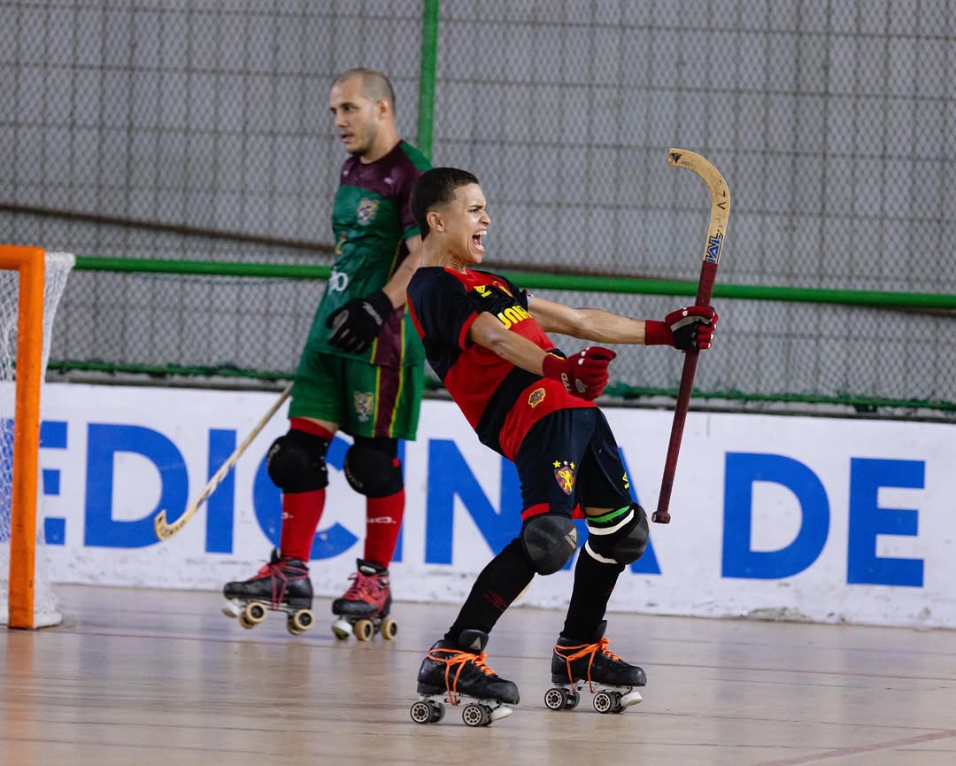 Sport vence clássico e avança em primeiro no Brasileiro de Hóquei 