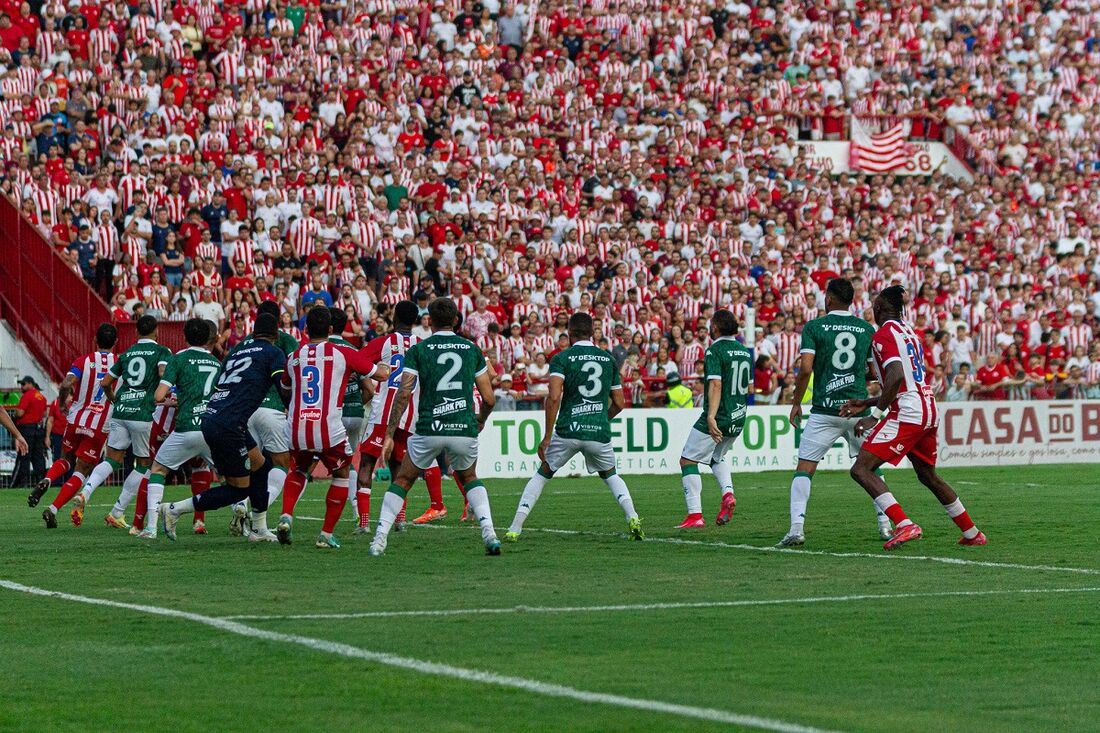 Lance de Náutico x Guarani, pelo quadrangular da Série C