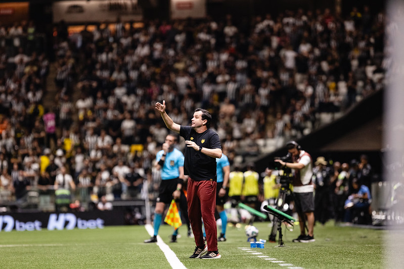 Daniel Paulista na derrota do Sport para o Atlético-MG