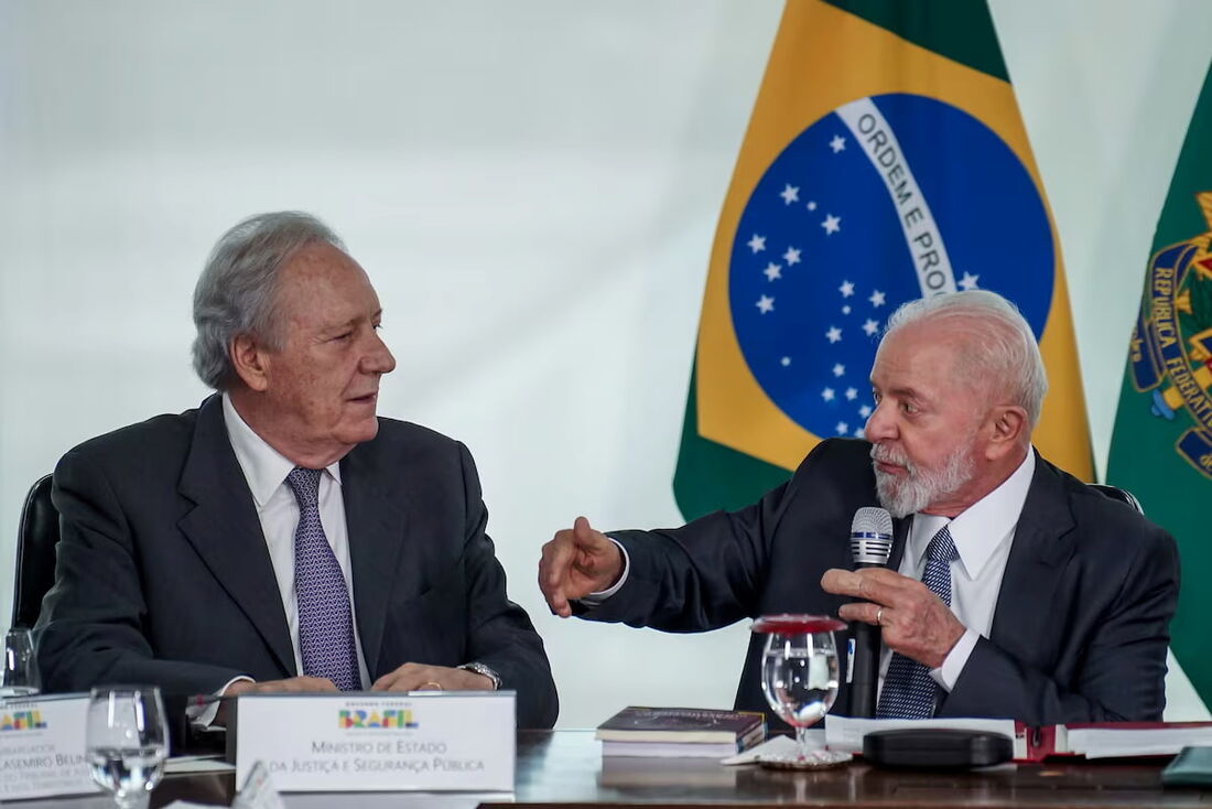 Ministro da Justiça, Ricardo Lewandowski, integra comitiva do governo Lula para o Rio de Janeiro após megaoperação contra o crime organizado 