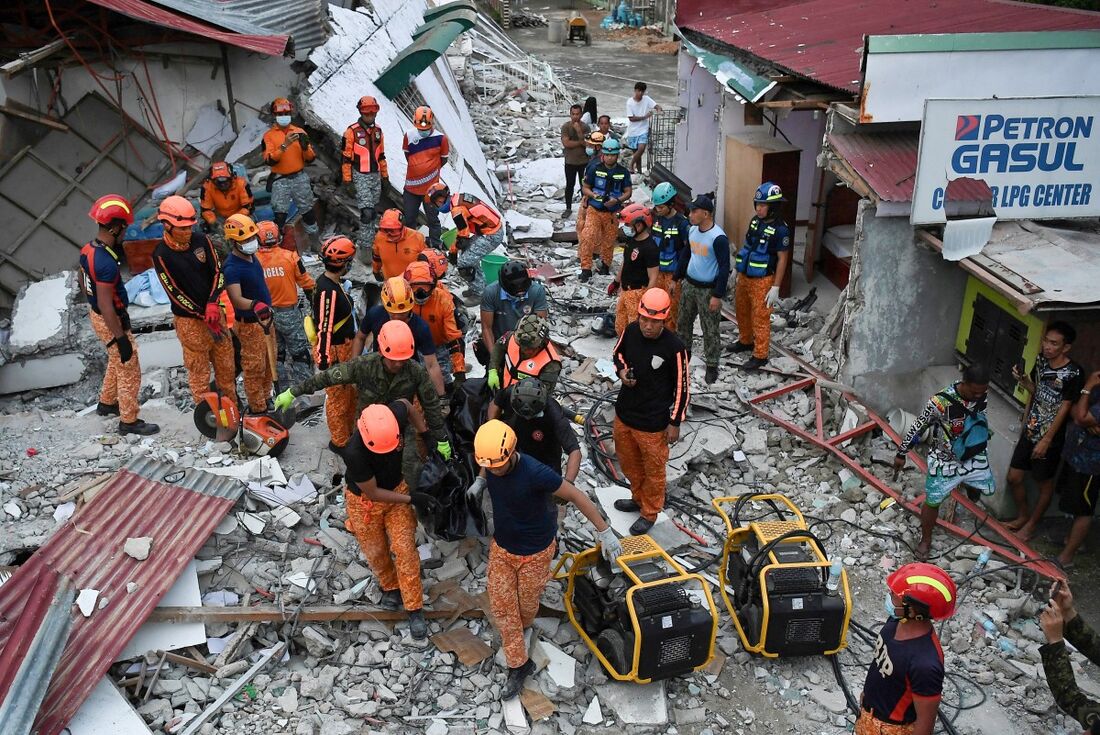 Número de mortes por terremoto nas Filipinas sobe para 72