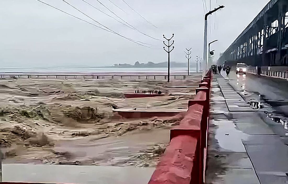 Fortes chuvas atingem Índia e Nepal