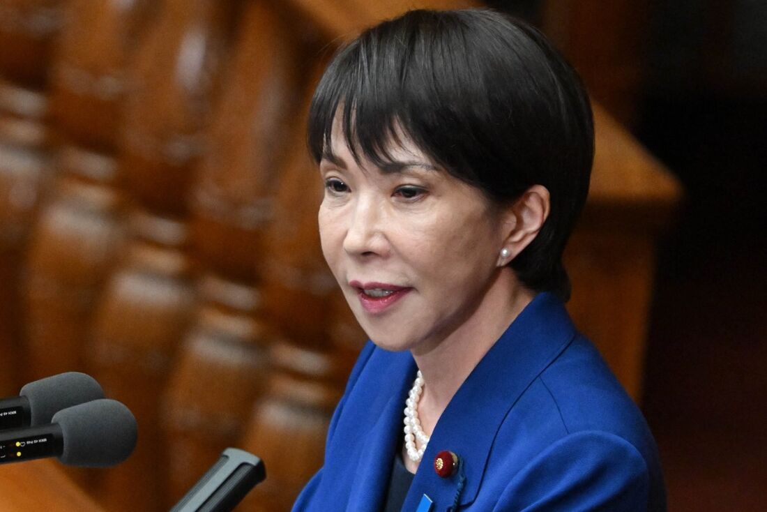 Nova primeira-ministra do Japão promete linha dura com estrangeiros