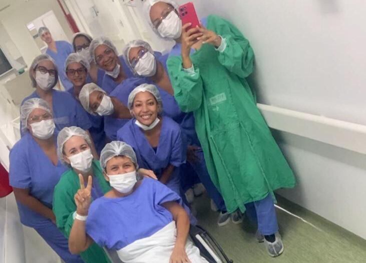 O momento foi registrado pela equipe do bloco cirúrgico