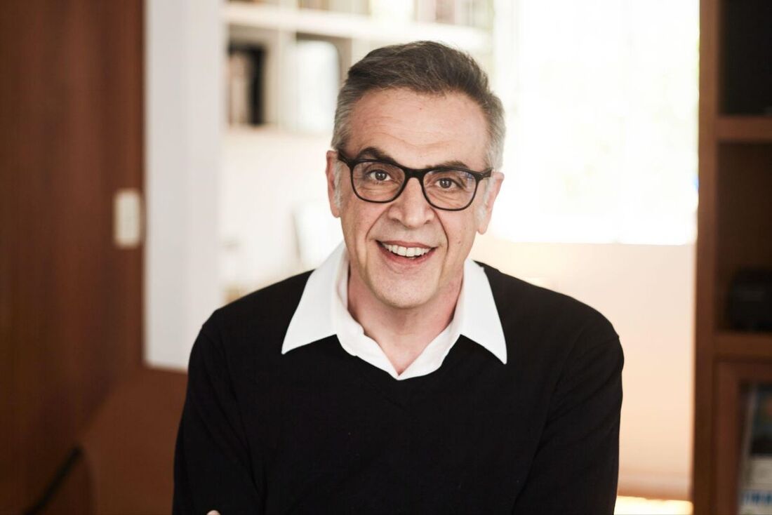 Ubiratan Muarrek é escritor, jornalista e produtor de cinema.