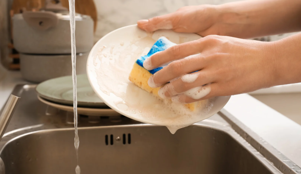 As principais pressões partiram de empregado doméstico, que subiu 0,52%