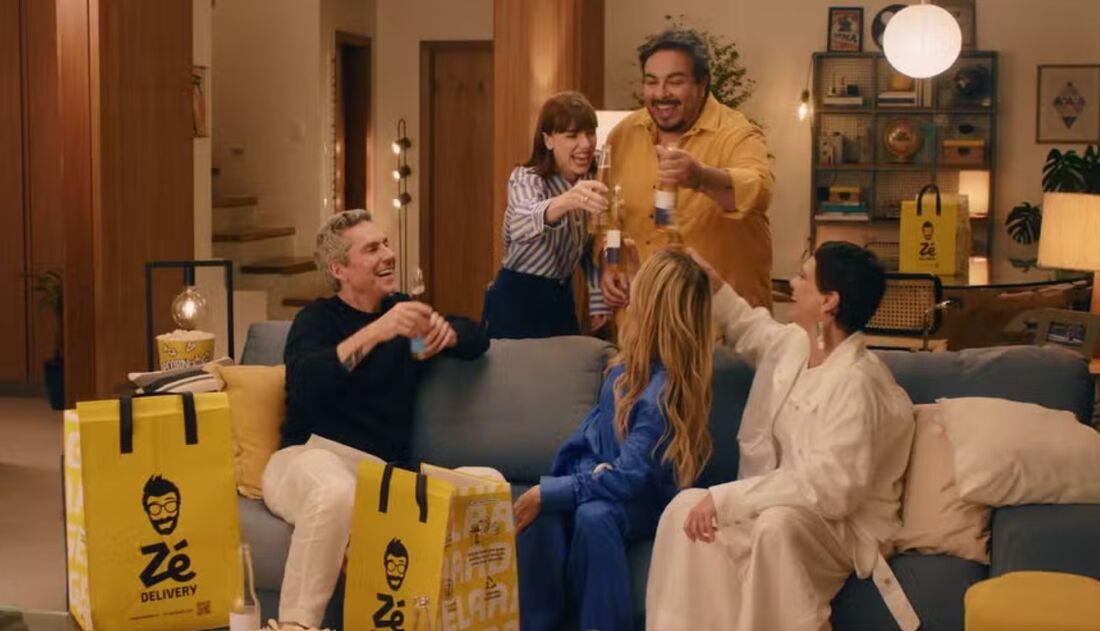 Zé Delivery faz ação com elenco da novela de Vale Tudo no último dia de exibição 