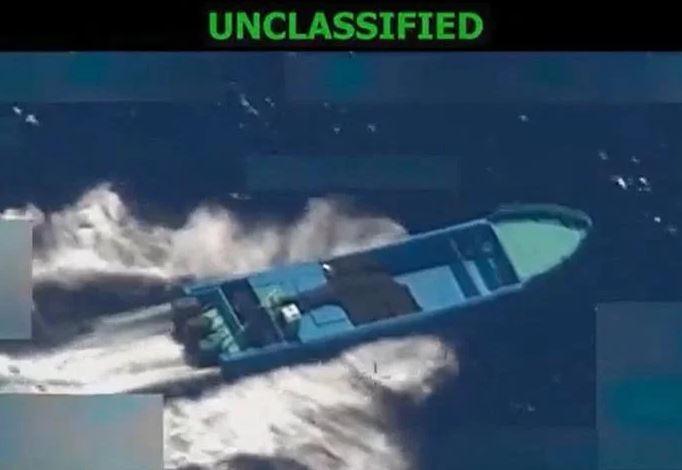 Este é o primeiro ataque do tipo no oceano Pacífico desde que Washington iniciou sua campanha de ataques a embarcações