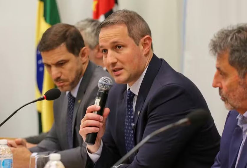 Derrite, durante coletiva