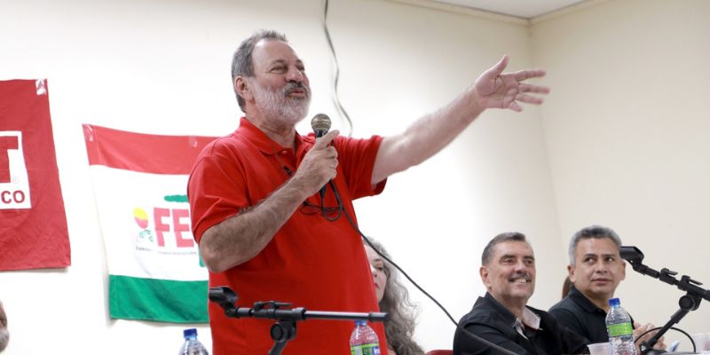 Delúbio Soares deve disputar as eleições em 2026