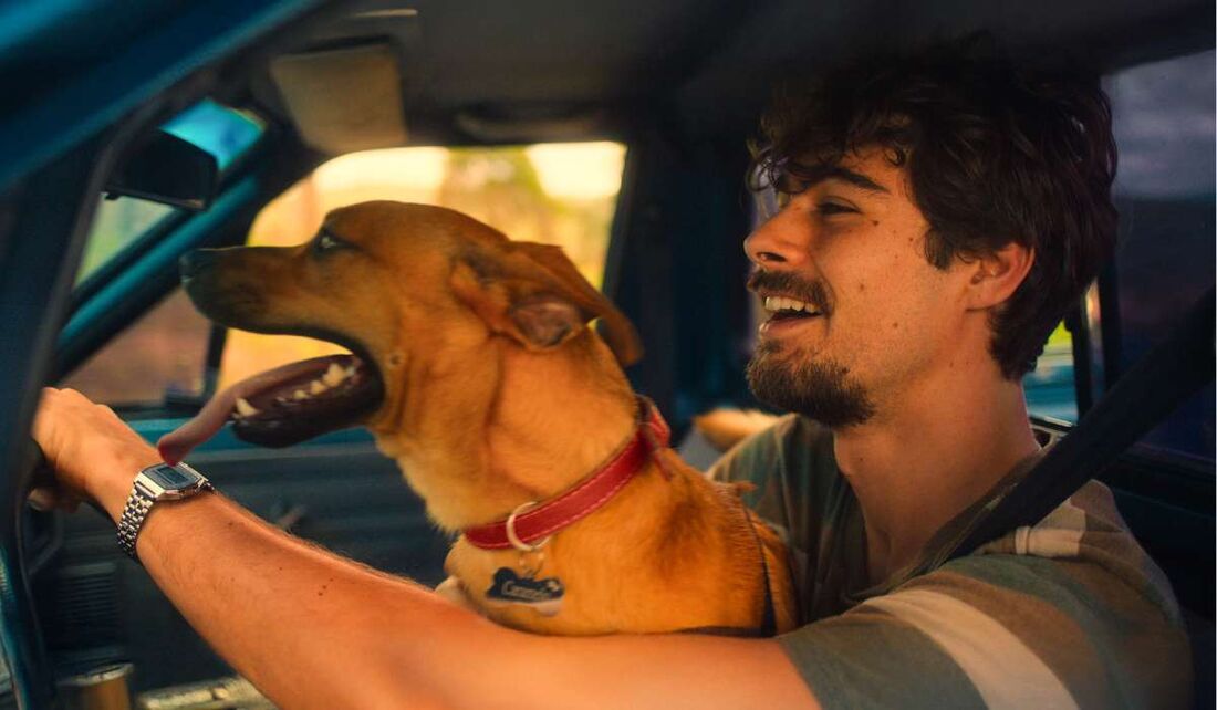 "Caramelo" é protagonizado por Rafael Vitti e pelo cachorro Amendoim 