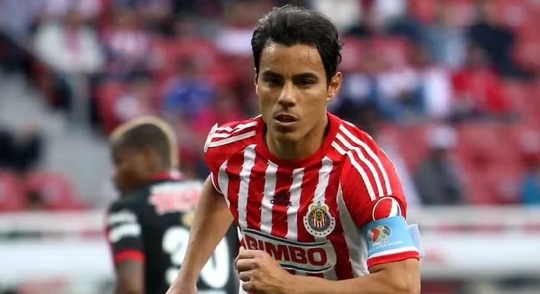 Ex-atacante da seleção do México é preso por suspeita de abuso sexual infantil