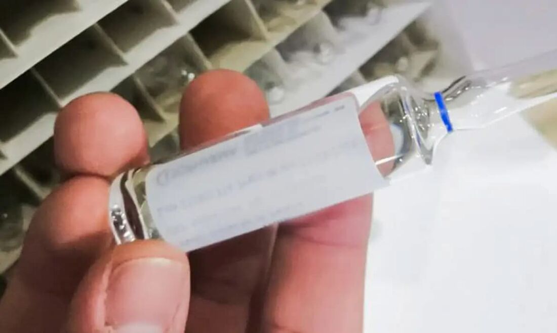 Ministério da Saúde entrega a estados ampolas do antídoto para tratamento de intoxicação por metanol