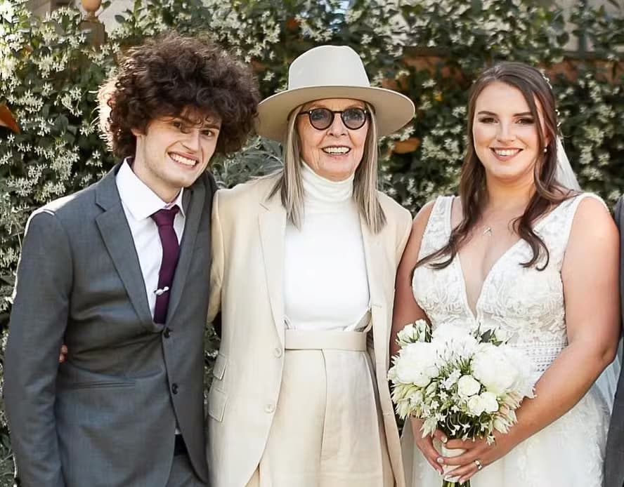 Diane Keaton com seus filhos Dexter e Duke