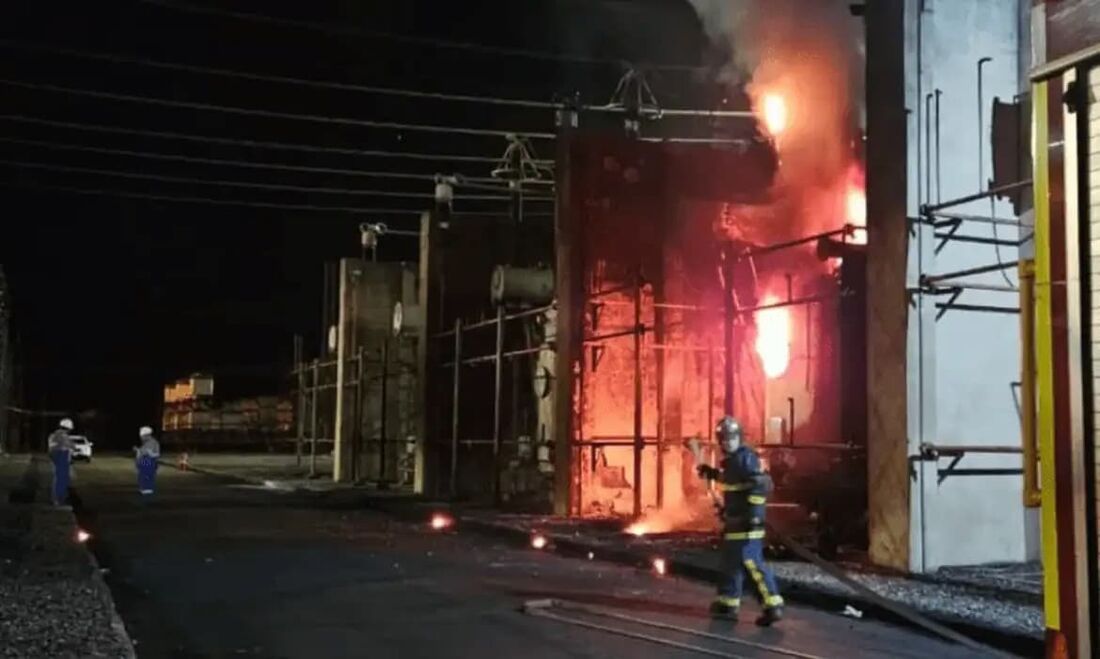 Apagão teria sido causado por um incêndio na subestação Bateias, no Paraná