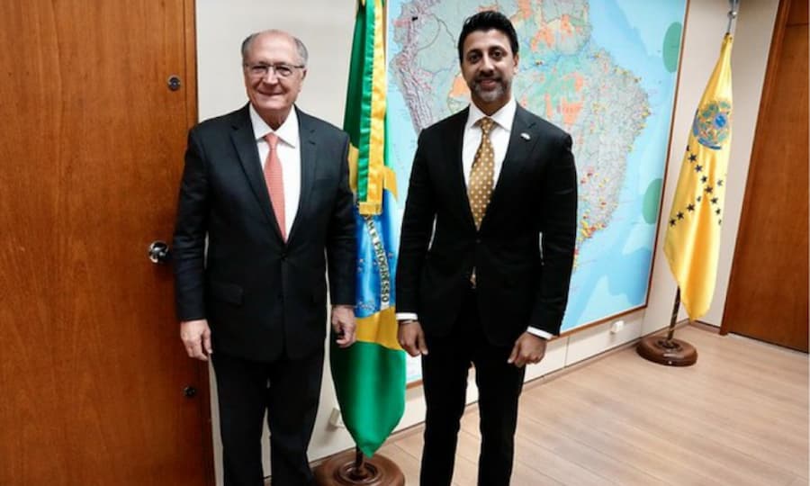 Geraldo Alckmin e o ministro de Comércio Internacional do Canadá, Maninder Sidhu, durante reunião 