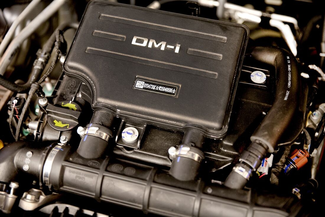 Sistema DM-i do motor da BYD torna o veículo um super-híbrido com tração predominantemente elétrica