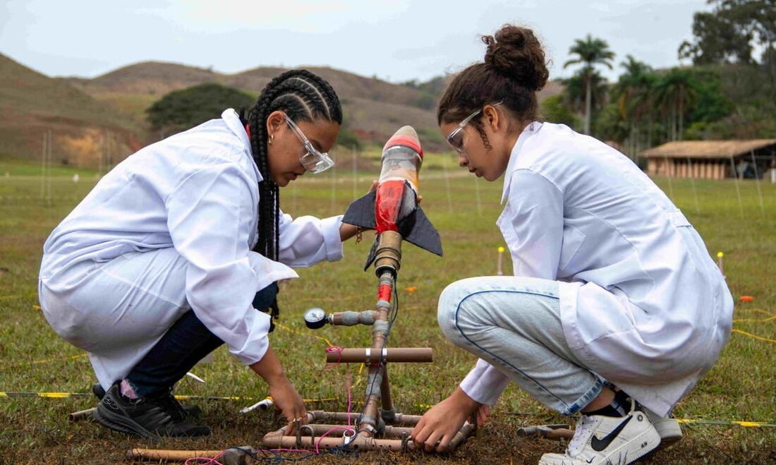 Jornada de Foguetes reunirá mais de 5 mil alunos do Brasil no Rio