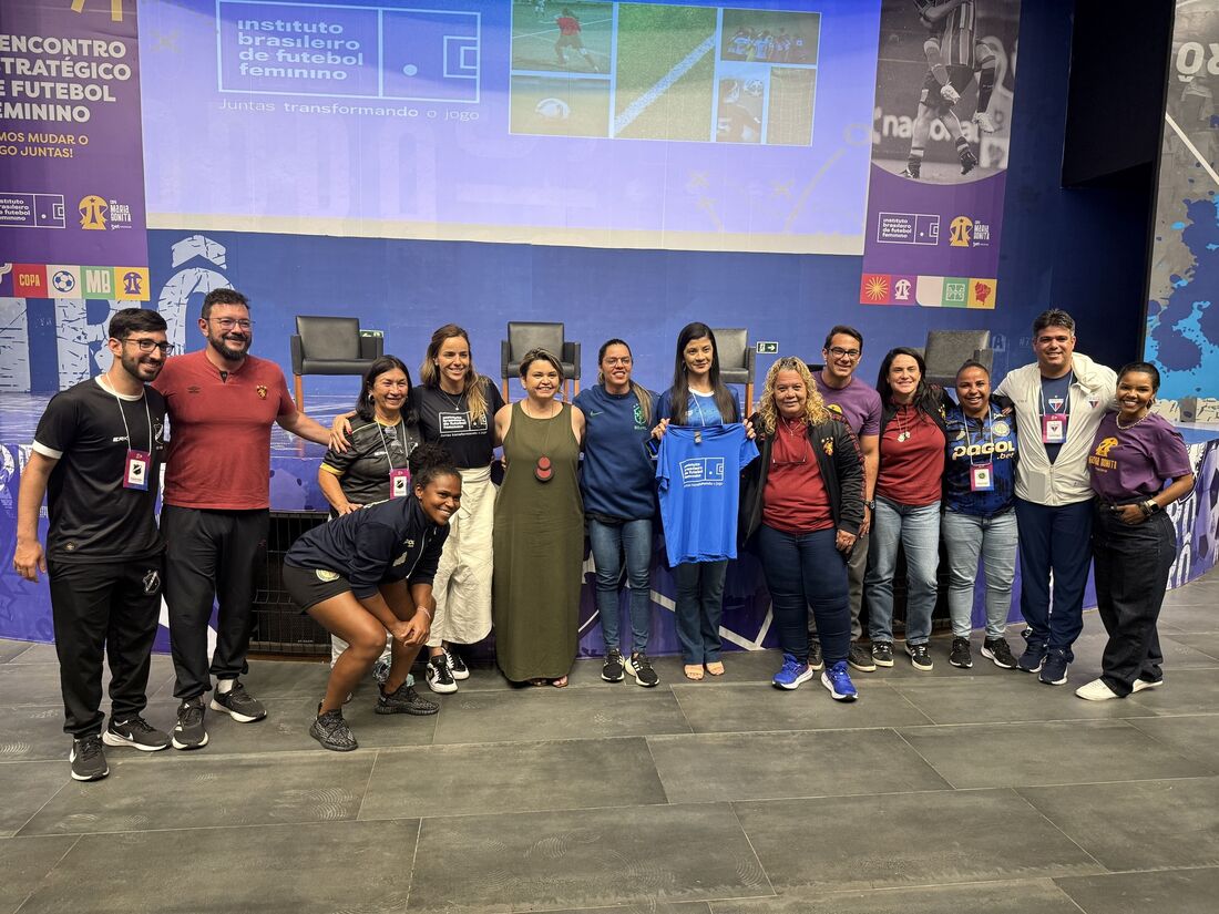 Instituto Brasileiro de Futebol Feminino promoveu o primeiro encontro estratégico entre equipes participantes da Copa Maria Bonita