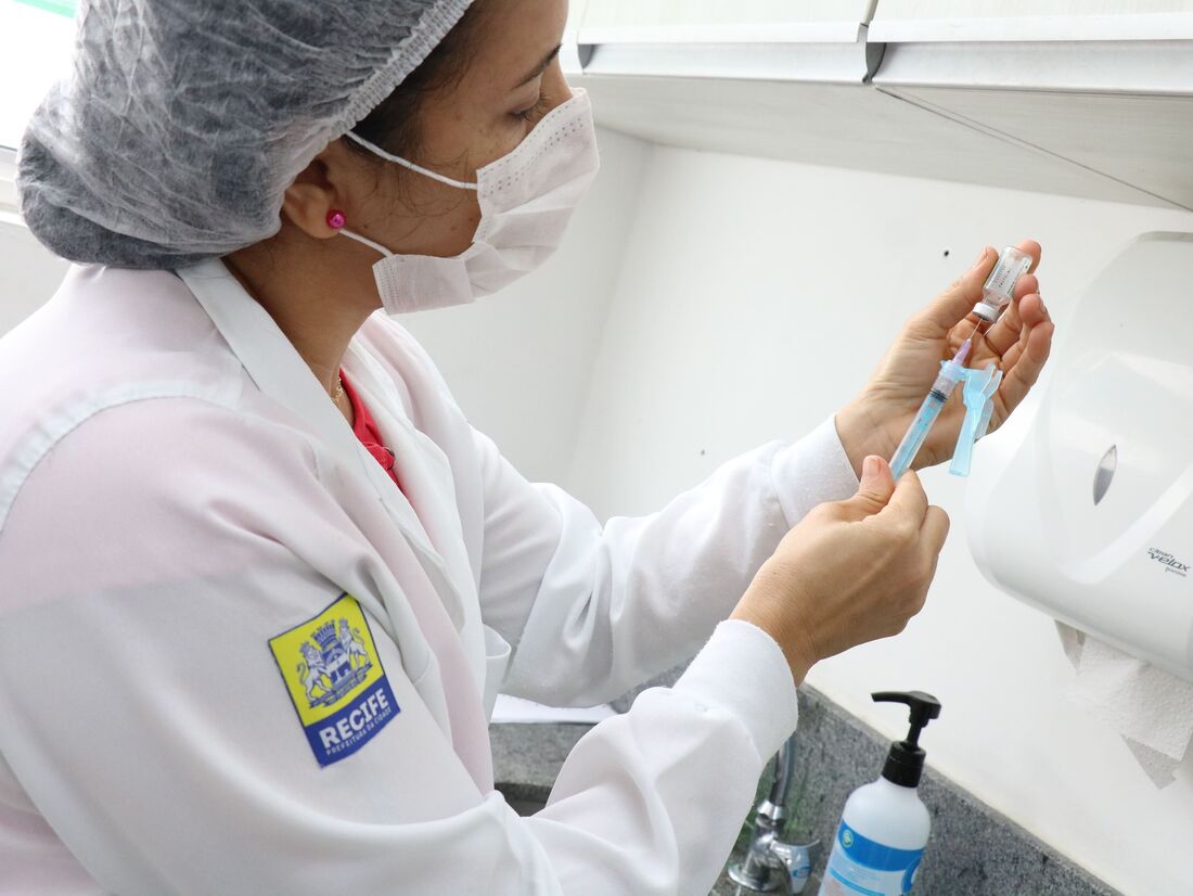 Mobilização foca na vacinação de crianças e adolescentes, mas toda a população pode participar do Dia D da Multivacinação neste sábado (18)