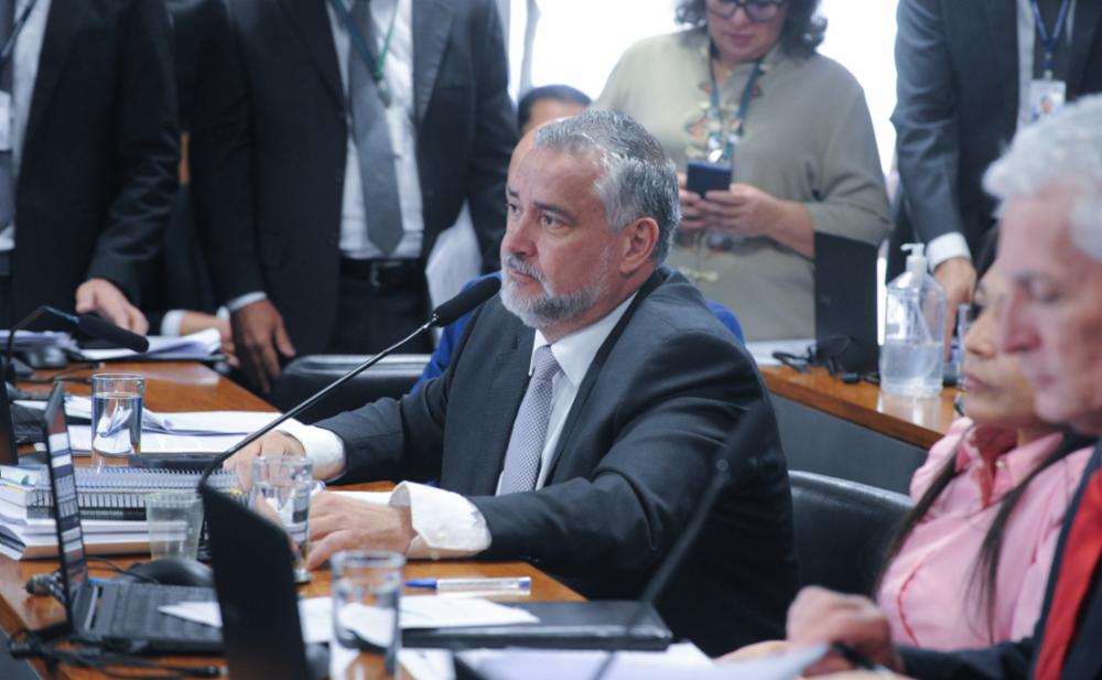 Deputado Paulo Pimenta destacou que a prioridade da comissão é rastrear o dinheiro desviado
