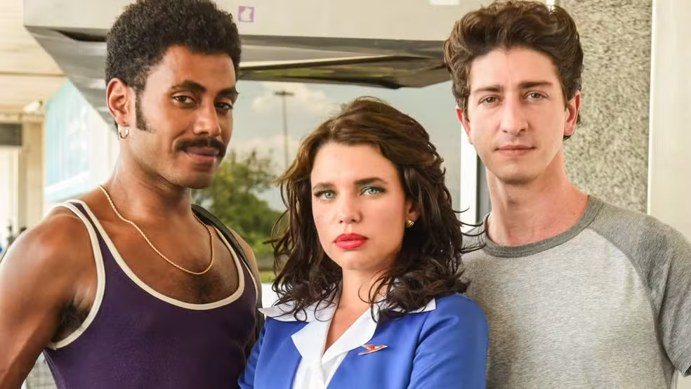 Johnny Massaro, Bruna Linzmeyer e Ícaro Silva são os destaques do elenco