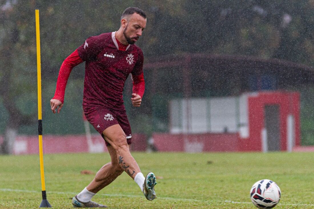 Paulo Sérgio, atacante do Náutico