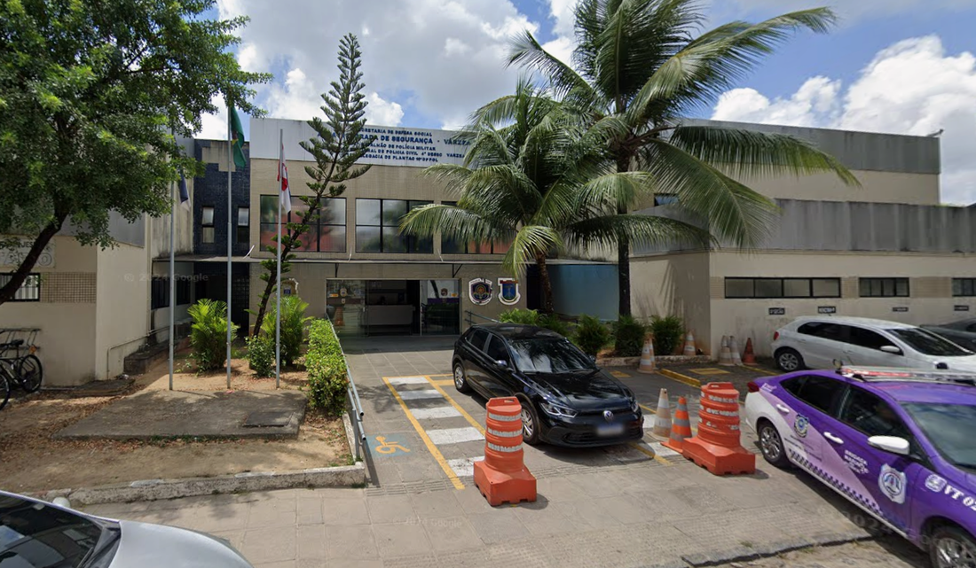 Autuados foram conduzidos à Delegacia da Várzea, no Recife