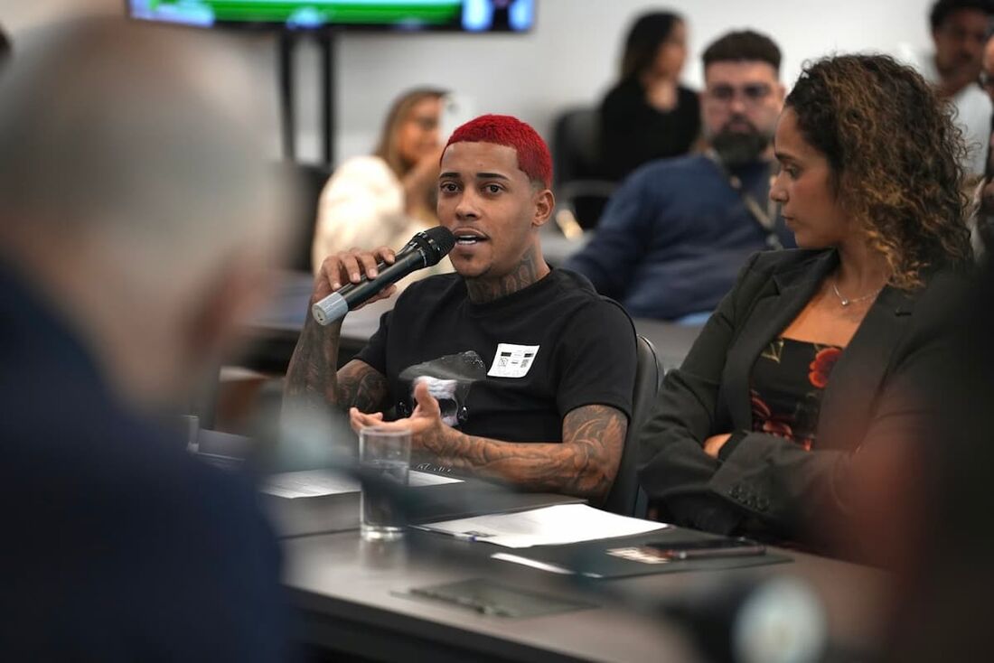 O cantor MC Poze do Rodo, em reunião ordinária da Comissão Parlamentar de Inquérito (CPI) das Câmeras da Assembleia Legislativa do Rio (Alerj) na segunda-feira, 20