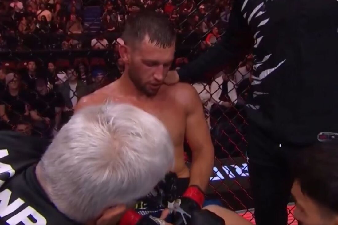 Reinier de Ridder é derrotado por nocaute técnico no UFC Fight Night